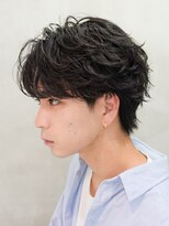 バイフィフス 原宿/表参道(by fifth)&nbsp;原宿ゆるめシャドウパーマメンズカットセンターパートネープレス