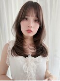 内巻きミディアムレイヤーカットミディレイヤーハッシュカット