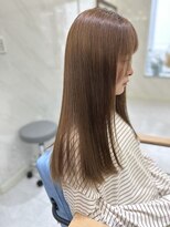 エミン(emyn) ブリーチなし ベージュカラー 髪質改善 ミルクティーブロンド