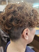 ヘアメイクアクト 都賀店&nbsp;大人かわいいパーマスタイルのハンサムショート
