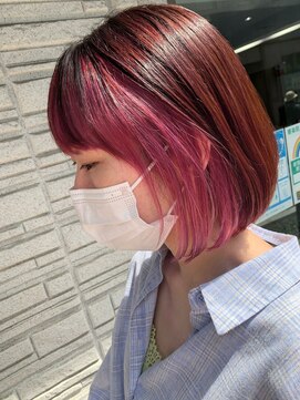 シャムオーツー 国分寺(CHAM:O2) インナーカラー/ピンクホワイト/アゴ下ボブ