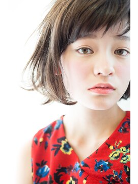 アイニー(ainee) はね感ルーズボブ×斜めバング