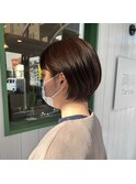 耳掛けショートボブ