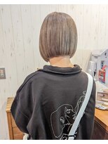 ララ(LALA)&nbsp;ぱつっとボブ×ハイトーンベージュ　ma