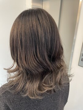 アヴァンスアンス 広島袋町店(AVANCE.ens) グレーシュとグラデーションカラー