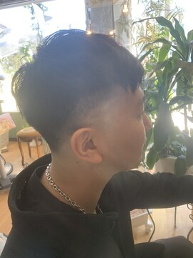 カットハウス美人館 クロップ*フェード