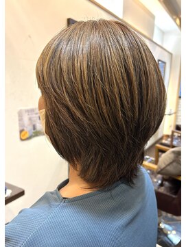 ヘアー グリーン(hair green) ショートグラデーション40代50代60代