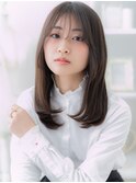 グレーベージュセンターパートエアストレートh3上尾20代30代40代