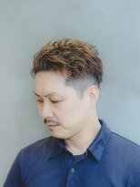 ニーイチイチ(211)&nbsp;メンズアップバングショート/刈り上げ/スパイキーショート