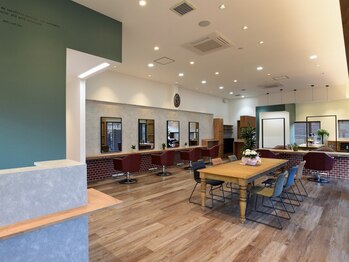 コアフュール ラ パンセの写真/周りを気にせず過ごせる空間をご提供◎アットホームな雰囲気で親しみやすいスタッフがお出迎え致します。