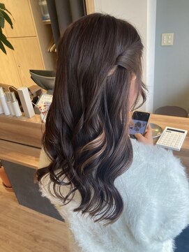 ヘアー アンベリール(HAIR EMBELLIR) イヤリングカラー