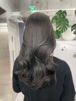 エヌアイ オモテサンドウ(ni omotesando) 韓国レイヤーカット/オリーブグレージュ/艶カラー 上野