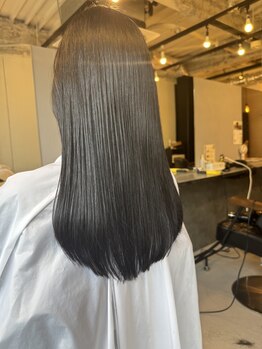 アレッタ 横浜元町(ALETTA)の写真/内側から輝く贅沢なうるツヤ髪を手に入れましょう◇内部から補修・保湿し、パサつきや広がりを抑えます◎