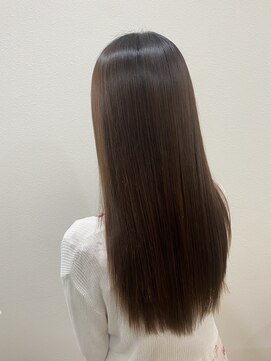 シャンティ(Shanti) 縮毛矯正専門店による縮毛矯正&髪質改善トリートメント