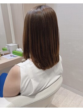 コーエン(cowen) こなれミディ似合わせグレージュ短め前髪くびれヘア美髪50代