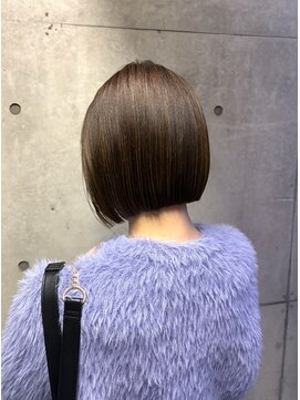 切りっぱなしボブ