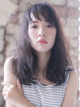 エアー 福岡(AIR) ［air-FUKUOKA　竹石］ 重く見えない黒髪パーマ