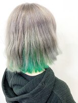 トリニティ(trinity)&nbsp;【豊見城trinity】Ｗカラーシルバーアッシュ×インナーグリーン