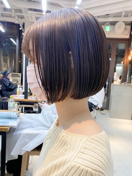 ミィ 浦和(mee) 【 mee. 】オオニシ　ボブ　ショート　前髪　イメチェン