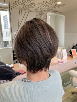 ヘアークラフト アニー 南郷18丁目店(HAIR CRAFT Annie) ハイライトショート