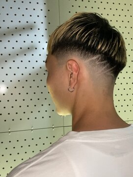 メロウ 神戸三宮(mellow) スキンフェード / クロップ