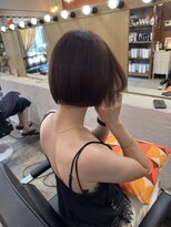 チャプター 問屋町(chapter)&nbsp;透明感ケアラベンダーくすみブラウンカラー切りっぱなしミニボブ