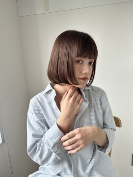 エクリボンヌ(equri bonne) ぱつっとボブ 暗めカラー