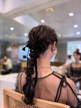 ニーイチイチ(211) ふわふわあみおろし/黒髪