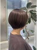 落ち着いたショートスタイルに白髪染めでナチュラルブラウン
