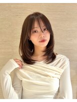 パルス ヨコハマ(PULSE yokohama)&nbsp;横浜韓国ミディアムレイヤーカットハッシュカットワンカール