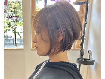 グラフ(graph.)の写真/【講師歴あり】驚きの再現性と持続力。技術の差が出るショートこそ、妥協のない洗練されたカットを◎