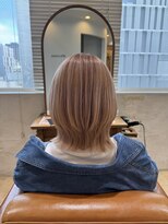 オリ(Oli)&nbsp;フルブリーチ×ブロンド風ピンクベージュ