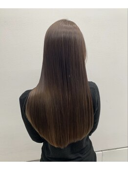 ブレス(Bless)の写真/大人女性に人気の髪質改善と白髪染めが得意なサロン！マンツーマン背術と丁寧なカウンセリングで理想の美髪