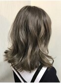 Grey Beige, Dvec
