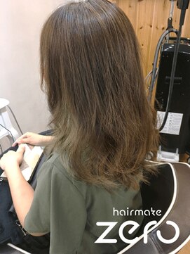 ヘアメイクゼロ 坂戸駅前店(hairmake zero) ペールベージュ　インナーカラー