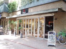 ハルズ ヘアープレイス(HALS hair place)の雰囲気（日光が差し込み開放感のある店内です【福岡/髪質改善/縮毛矯正】）