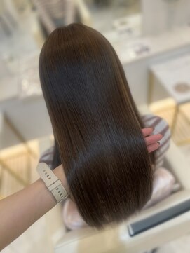 シャルム バイ アローズ 久留米店(CHARM BY AROSE) ベージュカラー美シルエットロング20代30代