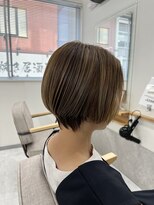 ミエルヘアーエスト 新宿店(mielhair est)&nbsp;白髪ぼかしハイライト／ショートボブ【新宿】