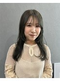 顔周りレイヤーカット×ブリーチなしオリーブグレージュ