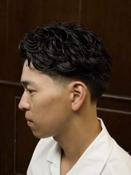 ザバーバー 渋谷(THE BARBER) 短髪フェード+ラフパーマ