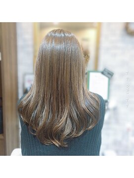 イムア(imua) オリーブアッシュ