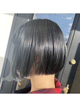 ヘアスタジオ アルス 御池店(hair Studio A.R.S) ほんのりブルーブラック × ミニボブ
