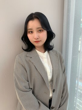 ボタン テンジン(VOTAN tenjin) 【ふうかすたいる】暗髪×くびれヘアで韓国風に!