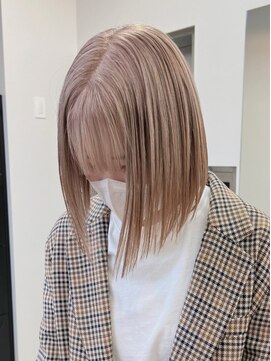 ベレーザ 渋谷(BELEZA) 858グレーベージュミルクティーアッシュハイトーンカラーボブ