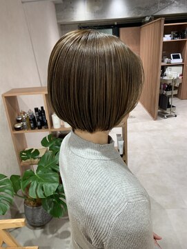 リテ(.rite) 丸みのあるショートボブ