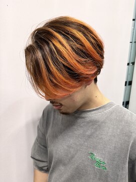 プリームヘアーホワイト(Pleame hair WHITE) 夏へハンサムショート