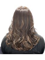 ルッソリベラ 池袋(Lusso libera)&nbsp;ゆる巻きロング×艶カラー◎30代40代50代