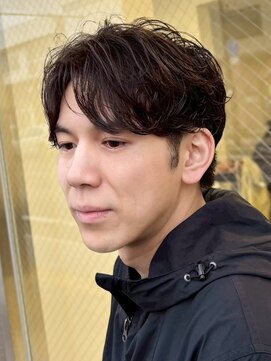 アントバイフィフス 秋田(unt by fifth) 秋田メンズパーマ波巻きスパイラルパーマセンターパートフェード