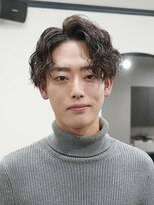 ログ(LOG)&nbsp;センターパート ツイストスパイラルパーマ 高松