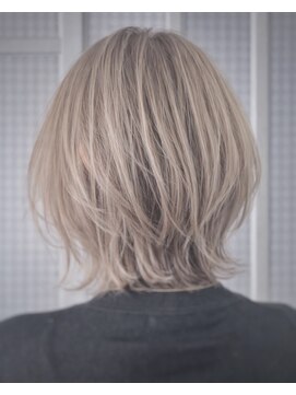 エレガンスモア(elegance MORE) レイヤーボブ
